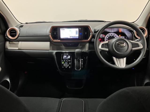 ブーン 中古車 シルク　ＳＡＩＩＩ／７インチナビ／パノラマモニター／ＥＴＣ新車保証継承／走行０．３万ｋｍ／７インチナビ／パノラマモニター／ＥＴＣ／ＬＥＤヘッドライト／オートライト／オートハイビーム／コーナーセンサー／ＵＳＢソケット／キーフリー／オートエアコン／車検整備渡し
