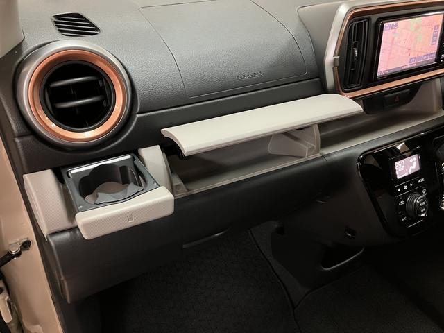 ブーンシルク　ＳＡIII／７インチナビ／パノラマモニター／ＥＴＣ新車保証継承／走行０．３万ｋｍ／７インチナビ／パノラマモニター／ＥＴＣ／ＬＥＤヘッドライト／オートライト／オートハイビーム／コーナーセンサー／ＵＳＢソケット／キーフリー／オートエアコン／車検整備渡し（大阪府）の中古車