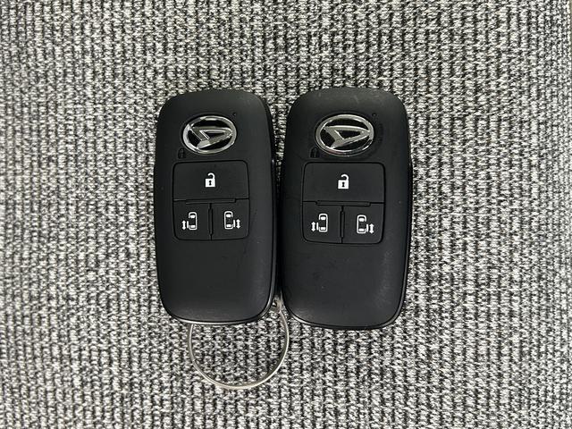 ムーヴキャンバスストライプスＧ／４ＷＤ／９インチＤＡ／パノラマ／前後ドラレコ新車保証継承／走行１．０万ｋｍ／４ＷＤ／アイドリングストップレス／９インチＤＡ／パノラマモニター／前後ドラレコ／ＥＴＣ／ルーフキャリア／両側パワースライドドア／前席シートヒーター／ワイヤレス充電器（大阪府）の中古車