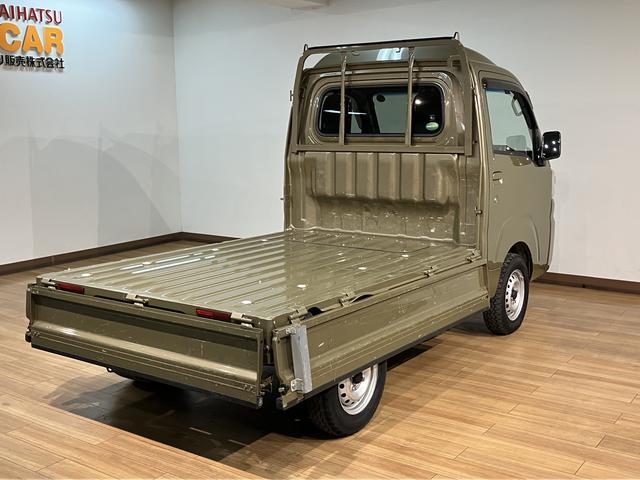 ハイゼットトラックハイルーフ/1年走行距離無制限保証/ナビ/5MT/2WD/ハイルーフ/ナビ/5MT/2WD/1年間走行距離無制限保証/ナビ/Bluetooth/CD再生/FM&AMラジオ/ワンセグテレビ/エアコン/パワステ/DVD再生/USB接続/ゲートプロテクター/(大阪府)の中古車