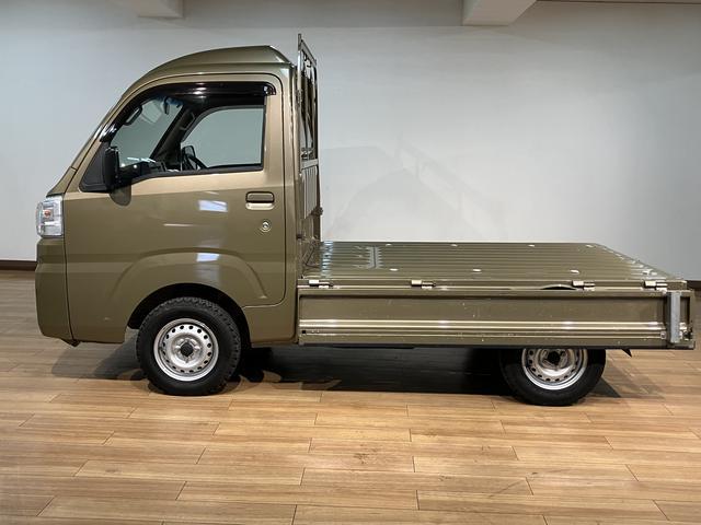 ハイゼットトラックハイルーフ/1年走行距離無制限保証/ナビ/5MT/2WD/ハイルーフ/ナビ/5MT/2WD/1年間走行距離無制限保証/ナビ/Bluetooth/CD再生/FM&AMラジオ/ワンセグテレビ/エアコン/パワステ/DVD再生/USB接続/ゲートプロテクター/(大阪府)の中古車
