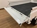 エアコン／パワステ／２ＷＤ／３ＡＴ／平成２８年式／走行１．１万キロ／荷台マット／点検整備付き／テールゲートチェーン／バイザー（大阪府）の中古車