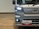 ４ＷＤ／ＣＶＴ／令和４年式／走行４．８万キロ／ラバーマット／車検整備付き／荷台作業灯／電動式パワーステアリング／フロントシェルフ／プリントレザーシート表皮／／衝突回避軽減ブレーキ（大阪府）の中古車