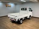 １年間走行距離無制限保証／走行１．８万ｋｍ／２ＷＤ／５ＭＴ／ＡＭ・ＦＭラジオ／ラバーマット／バイザー／エアコン／パワステ／ハロゲンフォグライト（大阪府）の中古車
