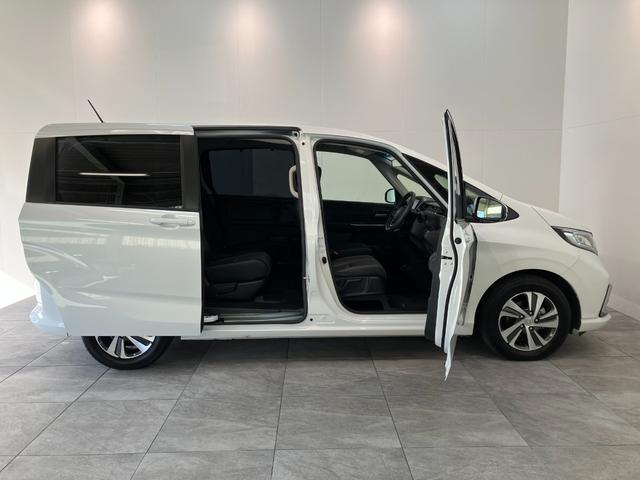 フリード＋Ｇ・ホンダセンシング　９型ナビ　レーダークルコン追突被害軽減ブレーキ　スマートキー　前席シートヒーター　９型フルセグナビ　ＤＶＤ　Ｂｌｕｅｔｏｏｔｈ　ＵＳＢ　ＭＳＶ　ナビ連動ドラレコ　レーダークルーズコントロール　両側電動スライドドア（滋賀県）の中古車