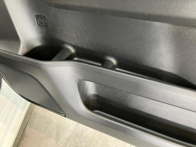 フリード＋Ｇ・ホンダセンシング　９型ナビ　レーダークルコン追突被害軽減ブレーキ　スマートキー　前席シートヒーター　９型フルセグナビ　ＤＶＤ　Ｂｌｕｅｔｏｏｔｈ　ＵＳＢ　ＭＳＶ　ナビ連動ドラレコ　レーダークルーズコントロール　両側電動スライドドア（滋賀県）の中古車