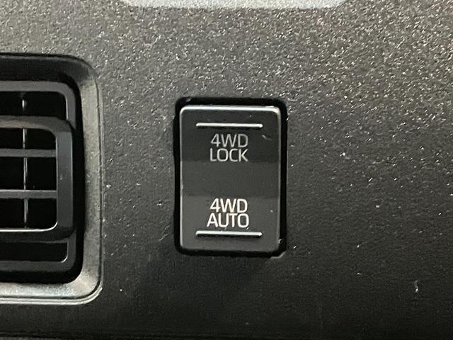 ハイゼットカーゴDX 4WD CVT コーナーセンサー ドラレコ キーレス衝突被害軽減ブレーキ スマアシ コーナーセンサー 前席パワーウインドウ AM/FMステレオ 両側スライドドア オートライト マニュアルレベリング パートタイム4WD(滋賀県)の中古車