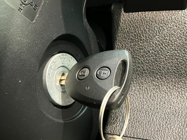 ハイゼットカーゴDX 4WD CVT コーナーセンサー ドラレコ キーレス衝突被害軽減ブレーキ スマアシ コーナーセンサー 前席パワーウインドウ AM/FMステレオ 両側スライドドア オートライト マニュアルレベリング パートタイム4WD(滋賀県)の中古車