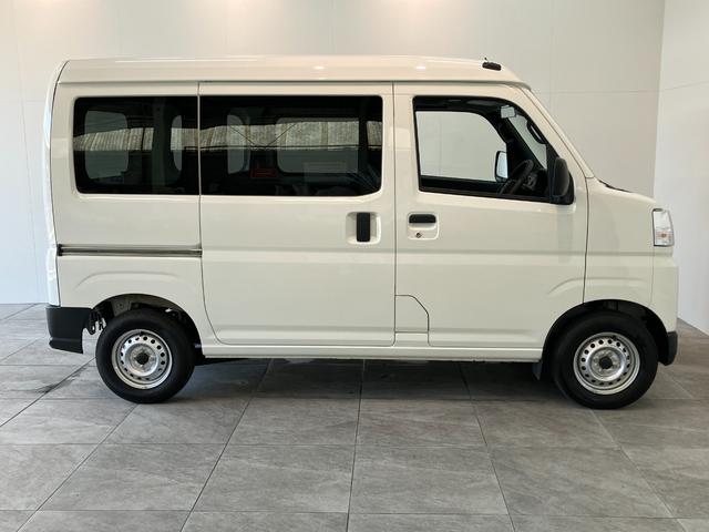 ハイゼットカーゴＤＸ　４ＷＤ　ＣＶＴ車　キーレス　前席パワーウインドウ追突被害軽減ブレーキ　スマアシ　コーナーセンサー　キーレス　前席パワーウインドウ　ＡＭ／ＦＭステレオ　両側スライドドア　パートタイム４ＷＤ（滋賀県）の中古車