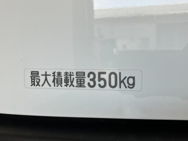ハイゼットカーゴＤＸ　４ＷＤ　ＣＶＴ車　キーレス　前席パワーウインドウ追突被害軽減ブレーキ　スマアシ　コーナーセンサー　キーレス　前席パワーウインドウ　ＡＭ／ＦＭステレオ　両側スライドドア　パートタイム４ＷＤ（滋賀県）の中古車