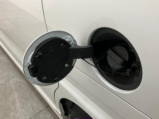 タントカスタムＸ　ＣＤステレオ　コーナーセンサー　シートヒーター衝突被害軽減ブレーキ　コーナーセンサー　ＣＤステレオ　バックカメラ（ナビ装着時用）　両側電動スライドドア　前席シートヒーター　電動パーキングブレーキ　ＬＥＤ　オートライト　オートエアコン　エコアイドル（滋賀県）の中古車