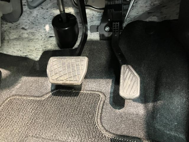 タントカスタムＸ　ＣＤステレオ　コーナーセンサー　シートヒーター衝突被害軽減ブレーキ　コーナーセンサー　ＣＤステレオ　バックカメラ（ナビ装着時用）　両側電動スライドドア　前席シートヒーター　電動パーキングブレーキ　ＬＥＤ　オートライト　オートエアコン　エコアイドル（滋賀県）の中古車