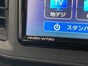 衝突被害軽減ブレーキ　フルセグナビ　Ｂｌｕｅｔｏｏｔｈ　ＤＶＤ再生　バックカメラ　オートライト　マニュアルエアコン　マニュアルレベリング　全席パワーウィンドウ　キーレスエントリー　エコアイドル（滋賀県）の中古車