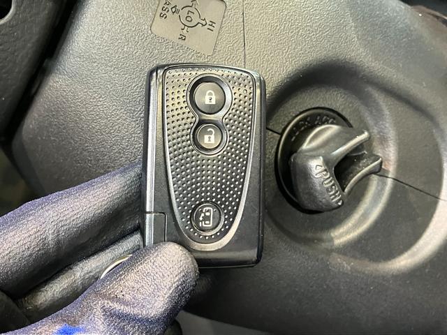 タントカスタムＸ　４ＷＤ　左側電動スライドドア　車検整備付左側電動スライド　ＨＩＤライト　キーフリー　ＵＳＢ　オートエアコン　エコアイドル（滋賀県）の中古車