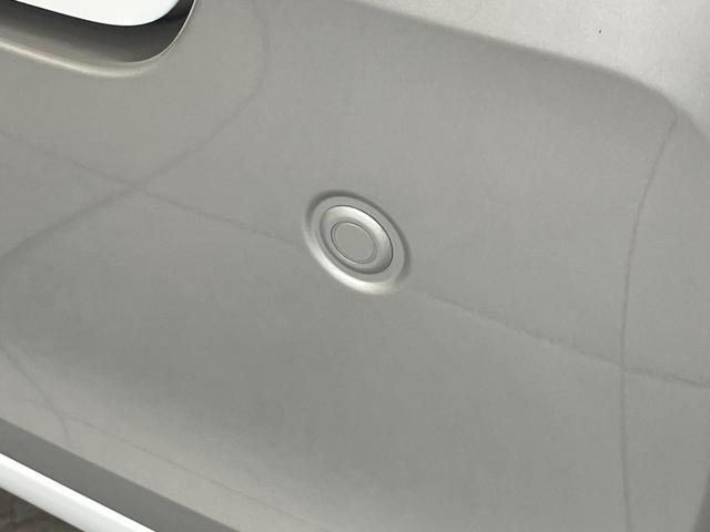 ムーヴキャンバスストライプスＧ　ＣＤステレオ　両側電動スライドドア　ＬＥＤ衝突被害軽減ブレーキ　コーナーセンサー　バックカメラ（ナビ装着時用）　両側電動スライドドア　前席シートヒーター　電動パーキングブレーキ　ＬＥＤ　オートライト　オートエアコン　スマートキー　エコアイドル（滋賀県）の中古車