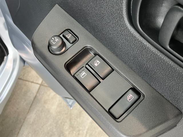 ハイゼットトラックジャンボエクストラ　４ＷＤ　デフロック　届出済未使用車衝突被害軽減ブレーキ　スマアシ　コーナーセンサー　ＬＥＤヘッドライト　オートライト　スマートキー　パワーウインドウ　電動格納式ミラー　４ＷＤ　デフロック　荷台作業灯　届出済未使用車（滋賀県）の中古車