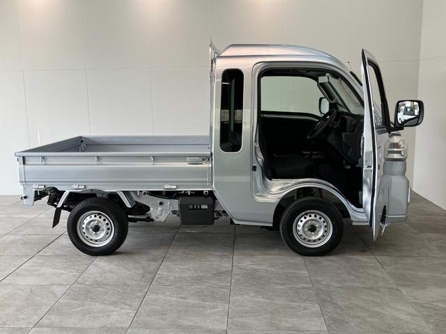 ハイゼットトラックジャンボエクストラ　４ＷＤ　デフロック　届出済未使用車衝突被害軽減ブレーキ　スマアシ　コーナーセンサー　ＬＥＤヘッドライト　オートライト　スマートキー　パワーウインドウ　電動格納式ミラー　４ＷＤ　デフロック　荷台作業灯　届出済未使用車（滋賀県）の中古車