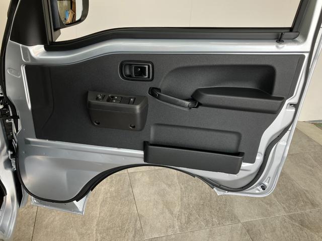 ハイゼットトラックジャンボエクストラ　４ＷＤ　デフロック　届出済未使用車衝突被害軽減ブレーキ　スマアシ　コーナーセンサー　ＬＥＤヘッドライト　オートライト　スマートキー　パワーウインドウ　電動格納式ミラー　４ＷＤ　デフロック　荷台作業灯　届出済未使用車（滋賀県）の中古車