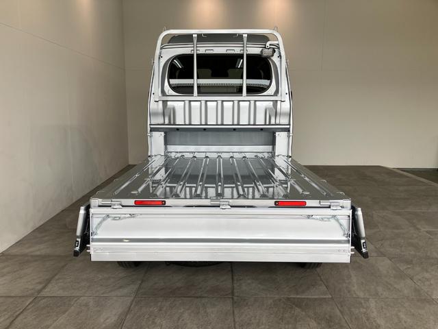 ハイゼットトラックジャンボエクストラ　４ＷＤ　デフロック　届出済未使用車衝突被害軽減ブレーキ　スマアシ　コーナーセンサー　ＬＥＤヘッドライト　オートライト　スマートキー　パワーウインドウ　電動格納式ミラー　４ＷＤ　デフロック　荷台作業灯　届出済未使用車（滋賀県）の中古車