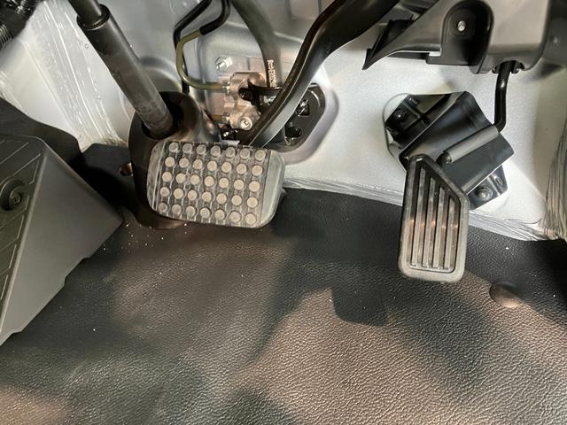 ハイゼットトラックジャンボエクストラ　４ＷＤ　デフロック　届出済未使用車衝突被害軽減ブレーキ　スマアシ　コーナーセンサー　ＬＥＤヘッドライト　オートライト　スマートキー　パワーウインドウ　電動格納式ミラー　４ＷＤ　デフロック　荷台作業灯　届出済未使用車（滋賀県）の中古車