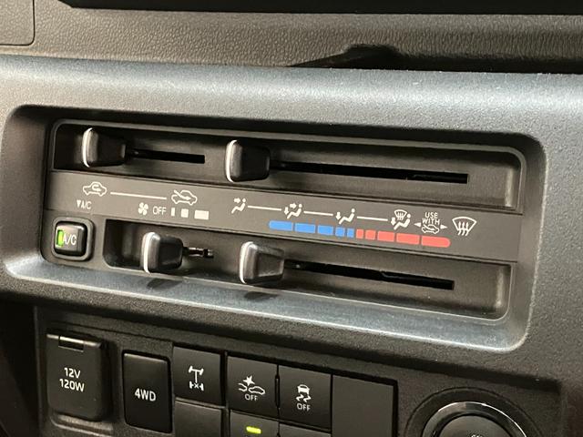 ハイゼットトラックジャンボエクストラ　４ＷＤ　５ＭＴ　スマートキー　ＬＥＤ衝突被害軽減ブレーキ・スマアシ　コーナーセンサー　ＬＥＤヘッドライト　スマートキー　パワーウインドウ　デフロック　荷台作業灯（滋賀県）の中古車