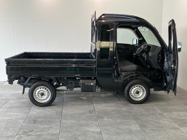 ハイゼットトラックジャンボ　４ＷＤ　ＡＴ車　キーレス　パワーウインドウパートタイム４ＷＤ　荷台作業灯　リヤ４枚リーフスプリング　工具箱　キーレス　パワーウインドウ　ＣＤステレオ（滋賀県）の中古車
