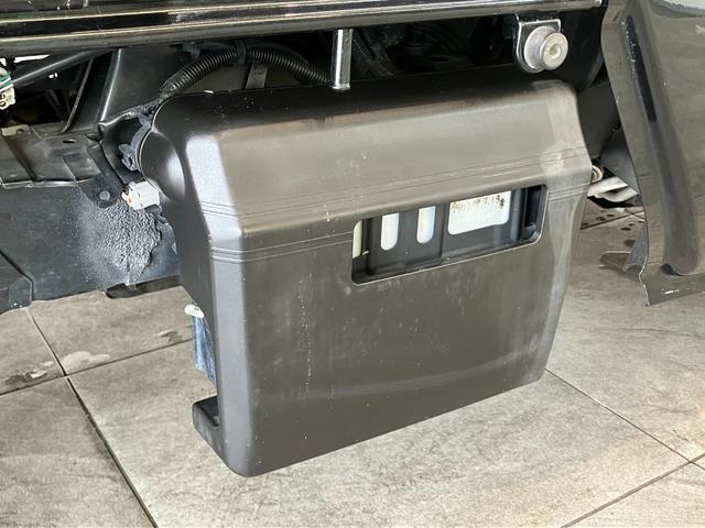 ハイゼットトラックジャンボ　４ＷＤ　ＡＴ車　キーレス　パワーウインドウパートタイム４ＷＤ　荷台作業灯　リヤ４枚リーフスプリング　工具箱　キーレス　パワーウインドウ　ＣＤステレオ（滋賀県）の中古車