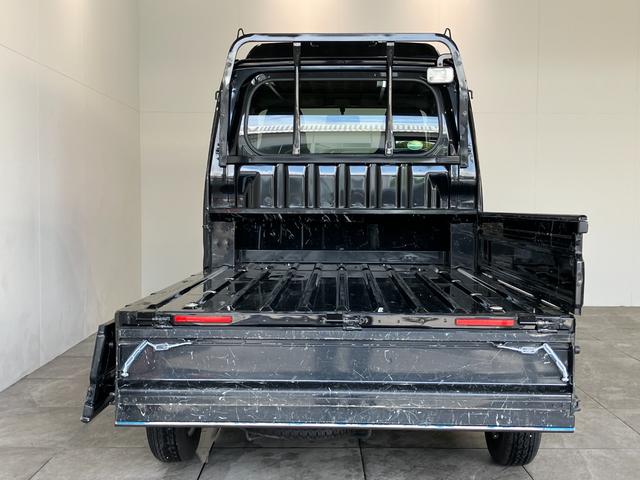 ハイゼットトラックジャンボ　４ＷＤ　ＡＴ車　キーレス　パワーウインドウパートタイム４ＷＤ　荷台作業灯　リヤ４枚リーフスプリング　工具箱　キーレス　パワーウインドウ　ＣＤステレオ（滋賀県）の中古車
