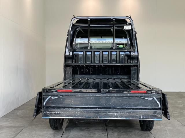 ハイゼットトラックジャンボ　４ＷＤ　ＡＴ車　キーレス　パワーウインドウパートタイム４ＷＤ　荷台作業灯　リヤ４枚リーフスプリング　工具箱　キーレス　パワーウインドウ　ＣＤステレオ（滋賀県）の中古車