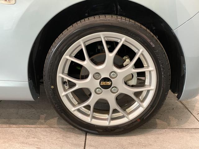 コペン20thアニバーサリーエディション 5MT 走行30KM電動オープンルーフ MOMO製ハンドル 革シート BBS製アルミホイール シートヒーター LEDヘッドライト スマートキー オートエアコン 5速マニュアルミッション車 ターボ(滋賀県)の中古車