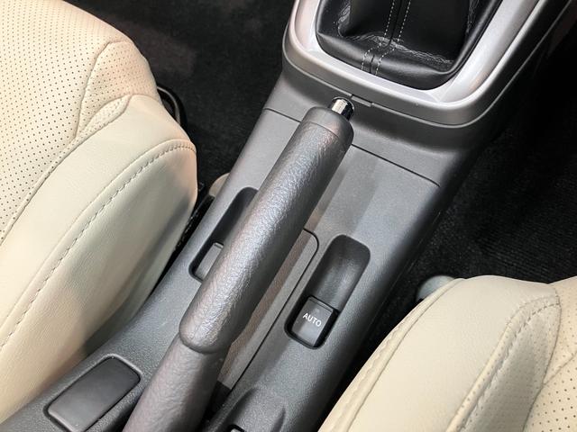 コペン20thアニバーサリーエディション 5MT 走行30KM電動オープンルーフ MOMO製ハンドル 革シート BBS製アルミホイール シートヒーター LEDヘッドライト スマートキー オートエアコン 5速マニュアルミッション車 ターボ(滋賀県)の中古車