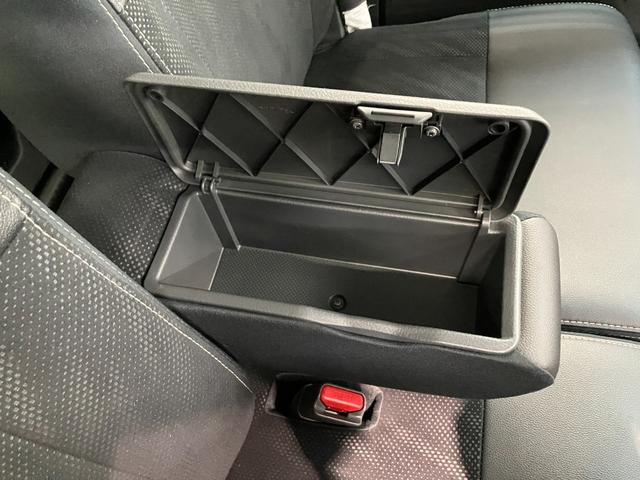 タントカスタムＸトップエディションＳＡ２　８型ナビ　バックカメラ衝突被害軽減ブレーキ　８型フルセグナビ　Ｂｌｕｅｔｏｏｔｈ　ＤＶＤ　ＵＳＢ　バックカメラ　両側電動スライドドア　ＬＥＤ　スマートキー　オートエアコン　オートライト　エコアイドル　タイヤ４本新品交換済み（滋賀県）の中古車