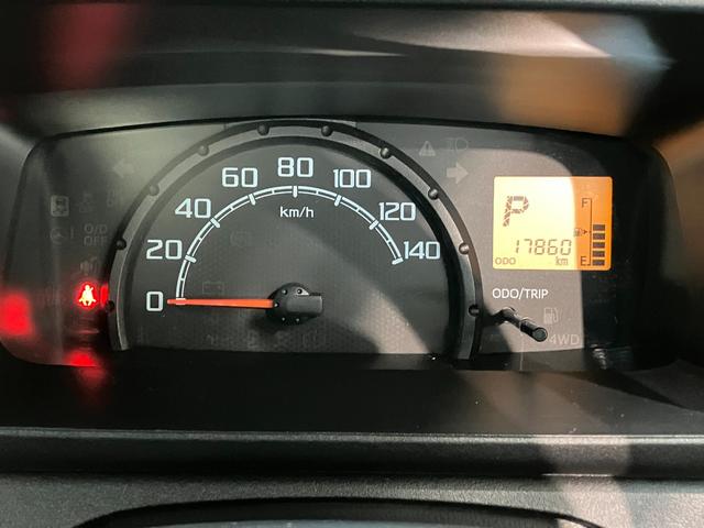 ハイゼットトラックエクストラＳＡ３ｔ　４ＷＤ　ＡＴ車　荷台作業灯　車検整備付衝突被害軽減ブレーキ　パートタイム４ＷＤ　ＡＴ車　ＣＤステレオ　キーレス　パワーウインドウ　オートライト　マニュアルエアコン　マニュアルレベリング　荷台作業灯　４枚リーフスプリン（滋賀県）の中古車