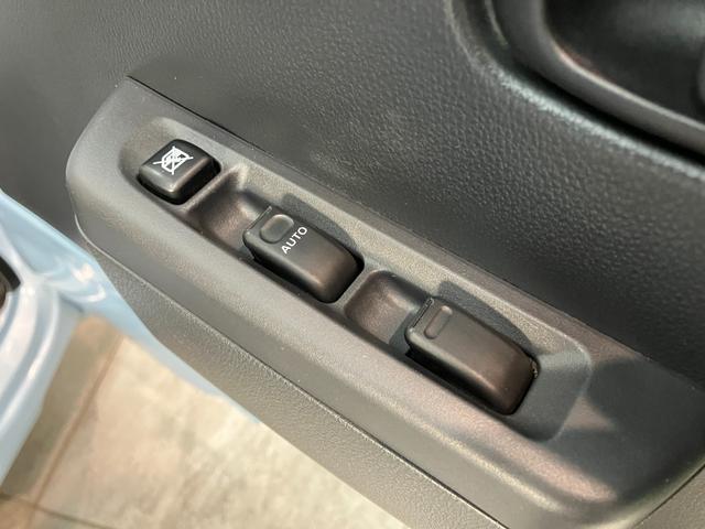 ハイゼットトラックエクストラＳＡ３ｔ　４ＷＤ　ＡＴ車　荷台作業灯　車検整備付衝突被害軽減ブレーキ　パートタイム４ＷＤ　ＡＴ車　ＣＤステレオ　キーレス　パワーウインドウ　オートライト　マニュアルエアコン　マニュアルレベリング　荷台作業灯　４枚リーフスプリン（滋賀県）の中古車