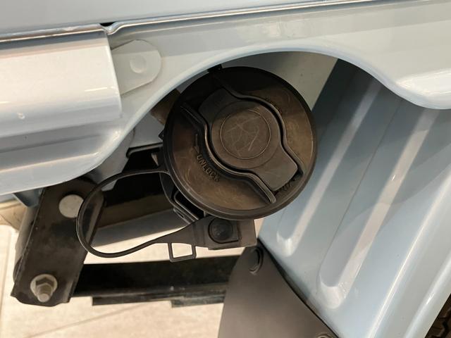 ハイゼットトラックエクストラＳＡ３ｔ　４ＷＤ　ＡＴ車　荷台作業灯　車検整備付衝突被害軽減ブレーキ　パートタイム４ＷＤ　ＡＴ車　ＣＤステレオ　キーレス　パワーウインドウ　オートライト　マニュアルエアコン　マニュアルレベリング　荷台作業灯　４枚リーフスプリン（滋賀県）の中古車