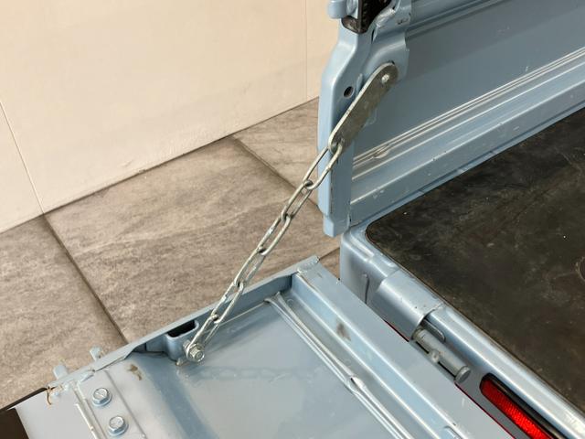 ハイゼットトラックエクストラＳＡ３ｔ　４ＷＤ　ＡＴ車　荷台作業灯　車検整備付衝突被害軽減ブレーキ　パートタイム４ＷＤ　ＡＴ車　ＣＤステレオ　キーレス　パワーウインドウ　オートライト　マニュアルエアコン　マニュアルレベリング　荷台作業灯　４枚リーフスプリン（滋賀県）の中古車