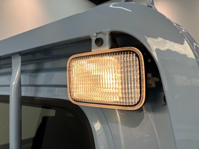 ハイゼットトラックエクストラＳＡ３ｔ　４ＷＤ　ＡＴ車　荷台作業灯　車検整備付衝突被害軽減ブレーキ　パートタイム４ＷＤ　ＡＴ車　ＣＤステレオ　キーレス　パワーウインドウ　オートライト　マニュアルエアコン　マニュアルレベリング　荷台作業灯　４枚リーフスプリン（滋賀県）の中古車