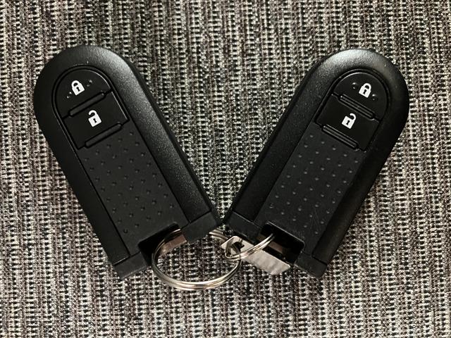 ミラトコットＧ　リミテッド　ＳＡIII　ナビ／パノラマカメラ／ＥＴＣナビ／ＢＬＵＥＴＯＯＴＨ／ＵＳＢ／フルセグＴＶ／ＥＴＣ／前席シートヒーター／パノラマカメラ／バックカメラ／コーナーセンサー／スマートキー／タイヤ４本交換／走行３．８万キロ／（大阪府）の中古車
