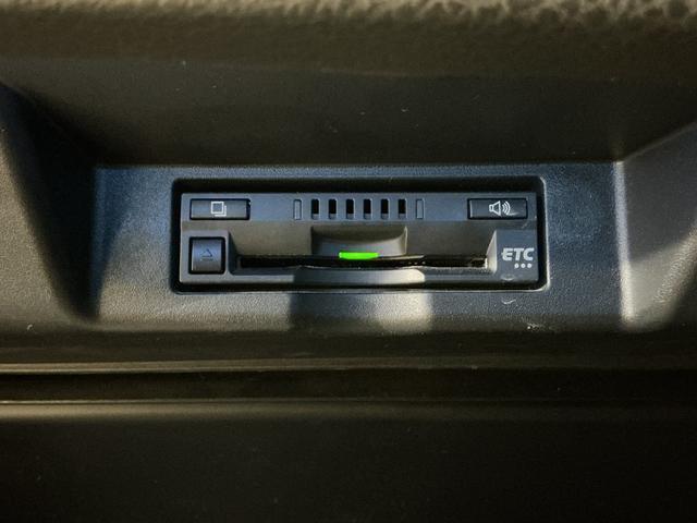 ハリアープレミアムナビ　バックカメラ　前後ドライブレコーダー　ＥＴＣ　レーダークルーズコントロール　Ｂｌｕｅｔｏｏｔｈ　電動リアゲート　パワーシート　電子パーキング　オートブレーキホールド　１８インチアルミホイール（京都府）の中古車