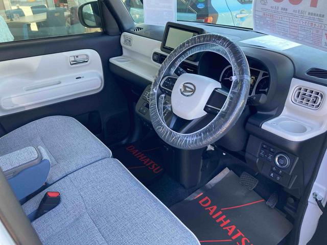 ムーヴキャンバスストライプスＧ　届出済未使用車　ナビ　バックカメラ　フルセグ届出済未使用車　バックカメラ　フルセグチューナー　ブルートゥース対応　両側リヤパワースライドドア　プッシュボタンエンジンスタート　スマートアシスト　ＬＥＤヘッドライト　コーナーセンサー　シートヒーター（京都府）の中古車