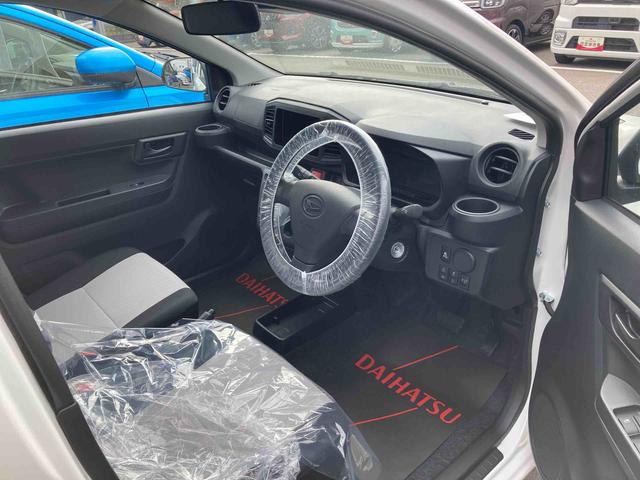 ミライースＬ　ＳＡIII　届出済み未使用車　キーレスエントリースマートアシストＩＩＩ　キーレスリモコン　アイドリングストップ　コーナーセンサー　マニュアルエアコン　ホイールキャップ　パワステ　パワーウインド　オートライト　オートハイビーム　ＡＢＳ（京都府）の中古車