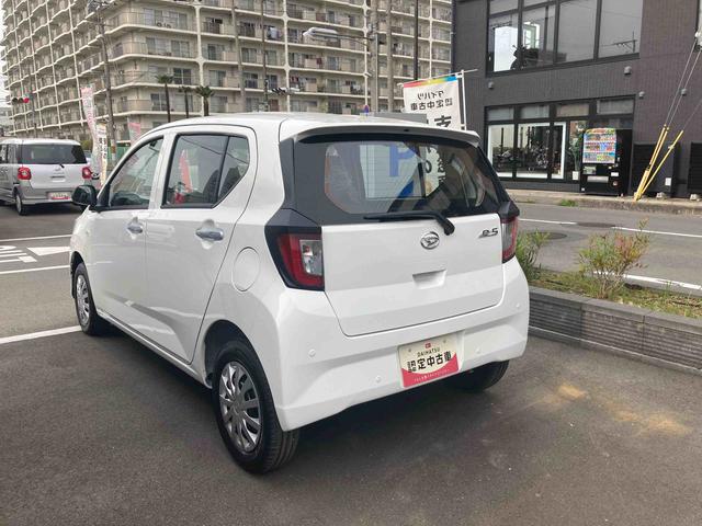 ミライースＬ　ＳＡIII　届け出済み未使用車　キーレスエントリースマートアシストＩＩＩ　キーレスエントリー　アイドリングストップ　ホイールキャップ　コーナーセンサー　マニュアルエアコン　パワステ　パワーウインドウ　運転席・助手席エアバッグ　オートハイビーム　ＡＢＳ（京都府）の中古車
