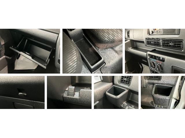 ハイゼットカーゴＤＸ　４ＷＤ　ＣＶＴ車　キーレス　前席パワーウインドウ追突被害軽減ブレーキ　スマアシ　コーナーセンサー　キーレス　前席パワーウインドウ　ＡＭ／ＦＭステレオ　両側スライドドア　パートタイム４ＷＤ　ドラレコ（滋賀県）の中古車