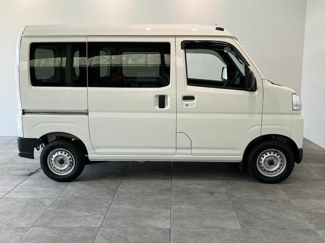 ハイゼットカーゴＤＸ　４ＷＤ　ＣＶＴ車　キーレス　前席パワーウインドウ追突被害軽減ブレーキ　スマアシ　コーナーセンサー　キーレス　前席パワーウインドウ　ＡＭ／ＦＭステレオ　両側スライドドア　パートタイム４ＷＤ　ドラレコ（滋賀県）の中古車