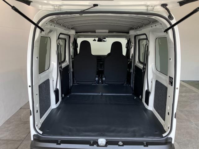 ハイゼットカーゴＤＸ　４ＷＤ　ＣＶＴ車　キーレス　前席パワーウインドウ追突被害軽減ブレーキ　スマアシ　コーナーセンサー　キーレス　前席パワーウインドウ　ＡＭ／ＦＭステレオ　両側スライドドア　パートタイム４ＷＤ　ドラレコ（滋賀県）の中古車
