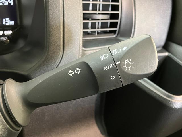 ハイゼットカーゴＤＸ　４ＷＤ　ＣＶＴ車　キーレス　前席パワーウインドウ追突被害軽減ブレーキ　スマアシ　コーナーセンサー　キーレス　前席パワーウインドウ　ＡＭ／ＦＭステレオ　両側スライドドア　パートタイム４ＷＤ　ドラレコ（滋賀県）の中古車