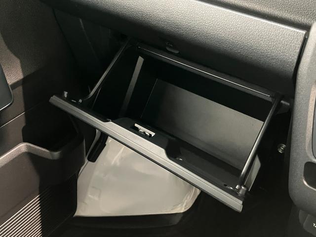 ハイゼットカーゴＤＸ　４ＷＤ　ＣＶＴ車　キーレス　前席パワーウインドウ追突被害軽減ブレーキ　スマアシ　コーナーセンサー　キーレス　前席パワーウインドウ　ＡＭ／ＦＭステレオ　両側スライドドア　パートタイム４ＷＤ　ドラレコ（滋賀県）の中古車