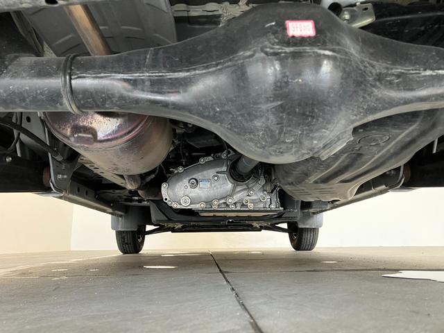 ハイゼットカーゴＤＸ　４ＷＤ　ＣＶＴ車　キーレス　前席パワーウインドウ追突被害軽減ブレーキ　スマアシ　コーナーセンサー　キーレス　前席パワーウインドウ　ＡＭ／ＦＭステレオ　両側スライドドア　パートタイム４ＷＤ　ドラレコ（滋賀県）の中古車