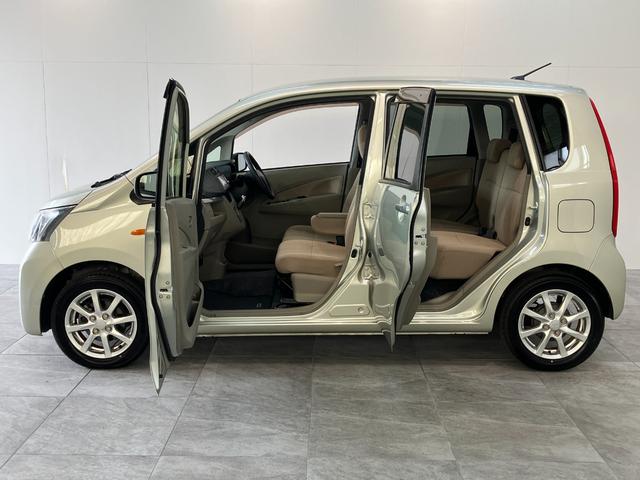 ムーヴＸ　ＳＡ　フルセグナビ　スマートキー　走行２万９千キロ衝突被害軽減ブレーキ　フルセグナビ　ＤＶＤ再生　Ｂｌｕｅｔｏｏｔｈ　オートエアコン　オートライト　スマートキー　マニュアルレベリング　電動格納式ミラー　エコアイドル（滋賀県）の中古車