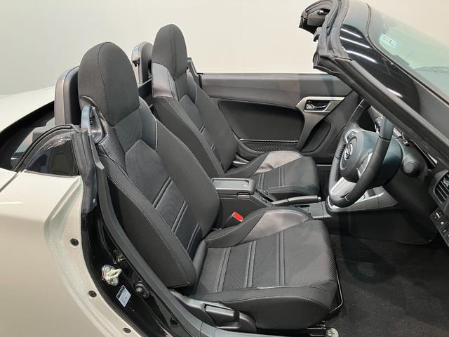 コペンセロ 5MT ターボ フルセグナビ 届出済未使用車電動オープンルーフ リヤコーナセンサー フルセグナビ DVD再生 Bluetooth USB シートヒーター LEDヘッドライト オートライト オートエアコン スマートキー エクスプレイ仕様アルミ(滋賀県)の中古車